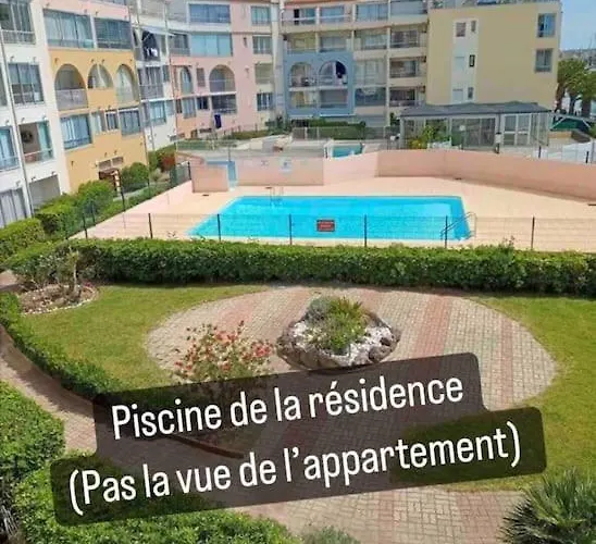 Superbe 6 Personnes Avec Piscine Secteur Richelieu, A 400m De La Et A 650m Du Centre Port * Agde