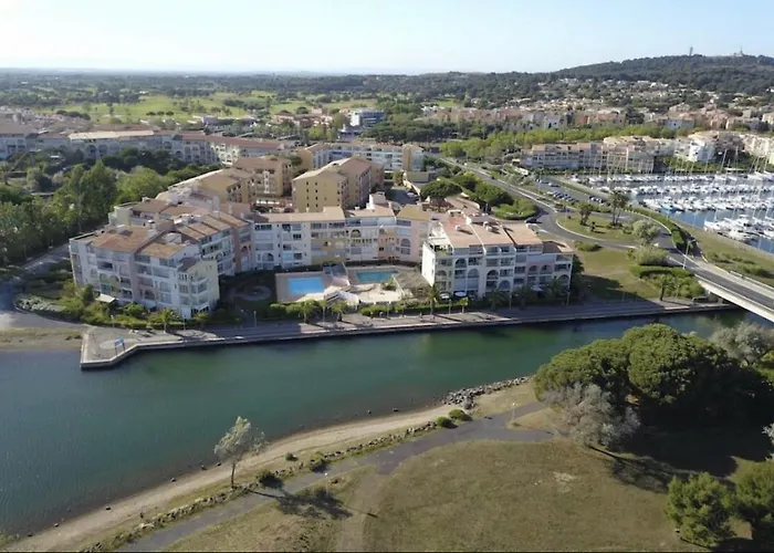 Apartman Superbe 6 Personnes Avec Piscine Secteur Richelieu, A 400m De La Et A 650m Du Centre Port